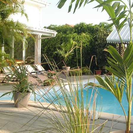 Villa Ambralini Saint Pierre Luaran gambar